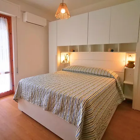 Appartament Sunrise 150mt From The *