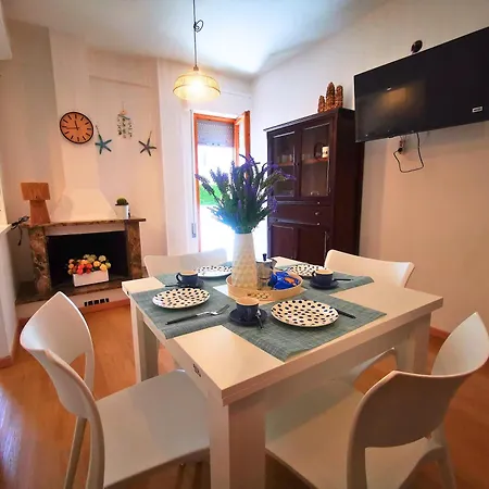 Apartament Appartament Sunrise 150mt From The Alba Adriatica