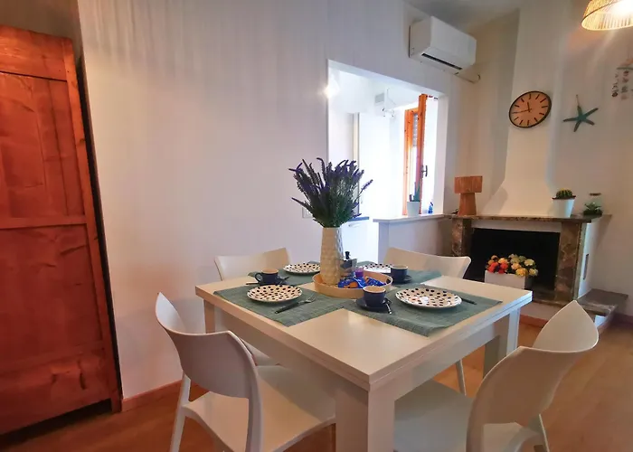 Apartment Appartament Sunrise 150mt From The